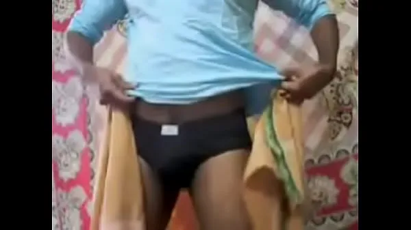 HD Kerala mallu guy wearing Kavi mundu 강력한 동영상