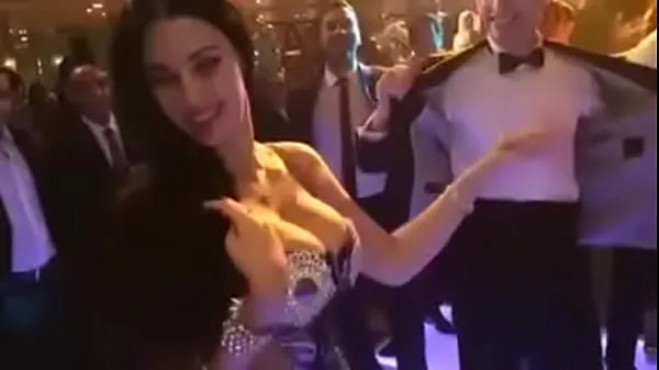 HD Sofinar Safinaz Hot belly dancer huge tits พลังวิดีโอ