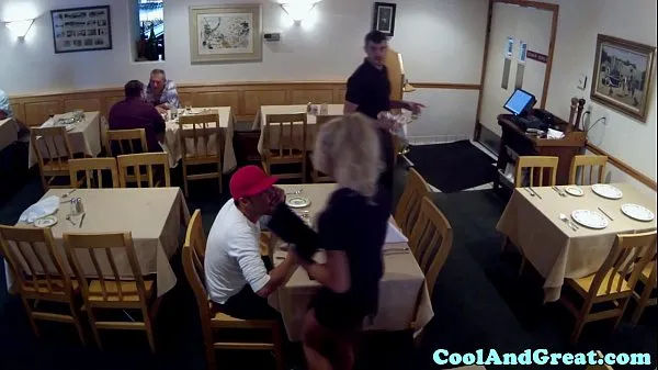 HD Petite pounded waitress babe fucked in office močni videoposnetki