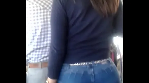 HD-rich buttocks on the bus powervideo's