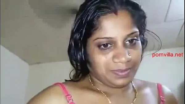 مقاطع فيديو عالية الدقة Anumol Mallu Chechi's boobs and pussy (new