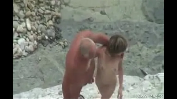 Videa s výkonem old man fuck slut white teen girl on beach . Free webcams here HD