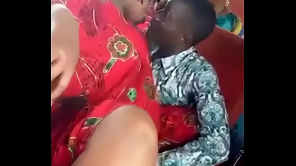 مقاطع فيديو عالية الدقة Woman fingered and felt up in Ugandan bus