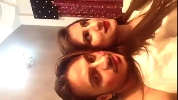 HD azka damn rude nimbuzz girl doing flirt with her husbands friend पावर वीडियो