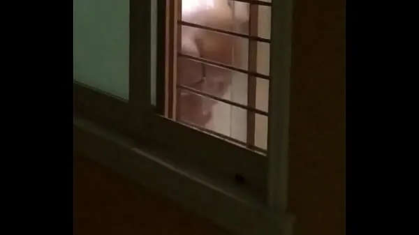 Videá s výkonom voyeur vecina bañándose HD