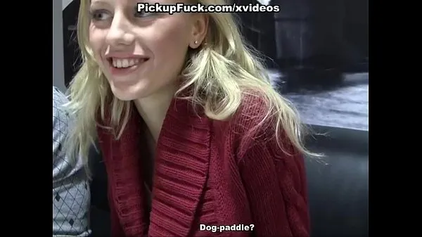 HD-Public fuck with a gorgeous blonde powervideo's
