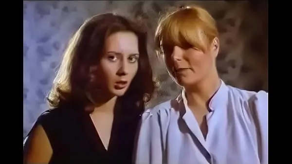Videa s výkonem Black Silk Stockings [1981 HD