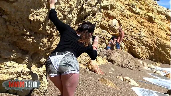 HD Voyeur girl invites herself into a couple beach fucking party tehovideot