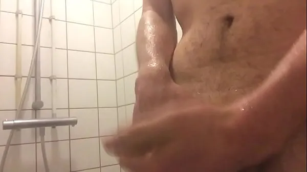 HD-Jerking off in shower powervideo's