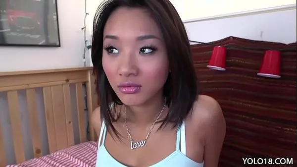 HD Asian teen Alina Li wants to fuck tehovideot