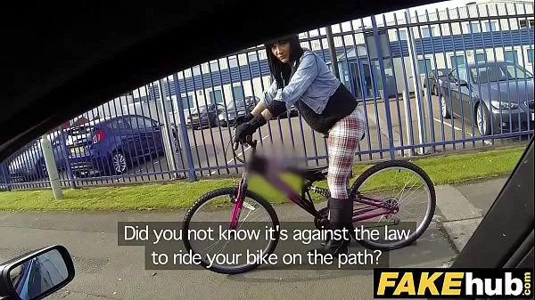 مقاطع فيديو عالية الدقة Fake Cop Hot cyclist with big tits and sweet ass