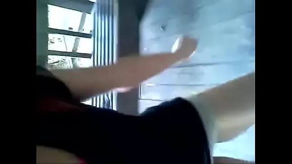 Videa s výkonem Millie Acera Twerking my ass to don't stop HD