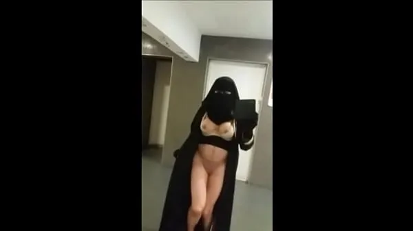 HD naked muslim under her niqab 강력한 동영상