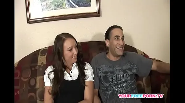 Videá s výkonom Hot Brunette Wife Cheats On Her Hubby With His Best Friend HD