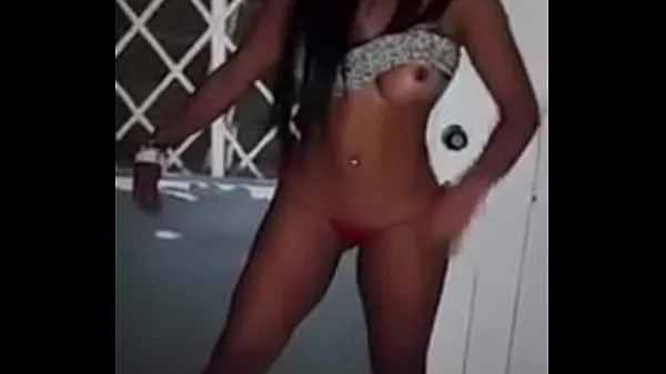 Videa s výkonem Cali model Kathe Martinez detained by the police strips naked HD