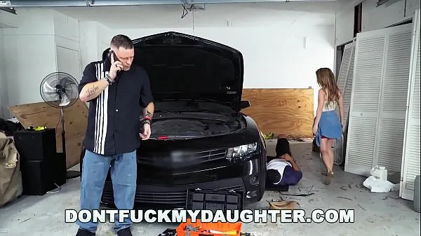 Video HD 18yo Teen Lilly Ford Fucks 's Mechanic Friend (dfmd15754 kekuatan
