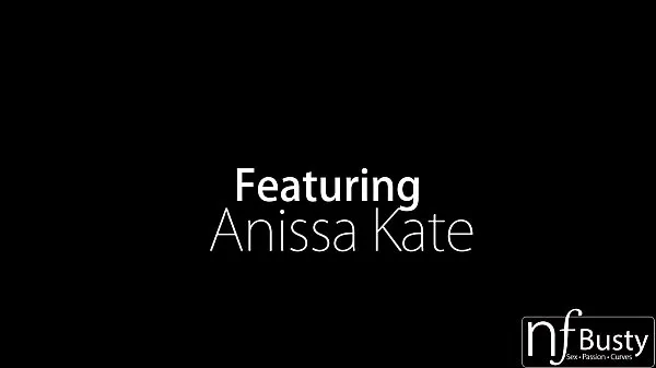 Videa s výkonem NF Busty - Anissa Kate And Her Big Boobs Make Huge Cock Cum HD