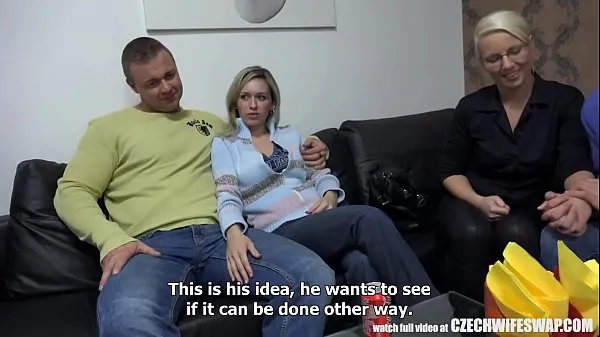 Videá s výkonom Blonde Wife Cheating her Husband HD