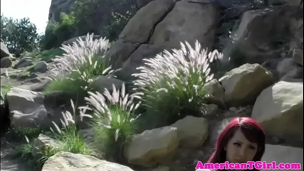 مقاطع فيديو عالية الدقة Red hair transbabe shows tits outdoors
