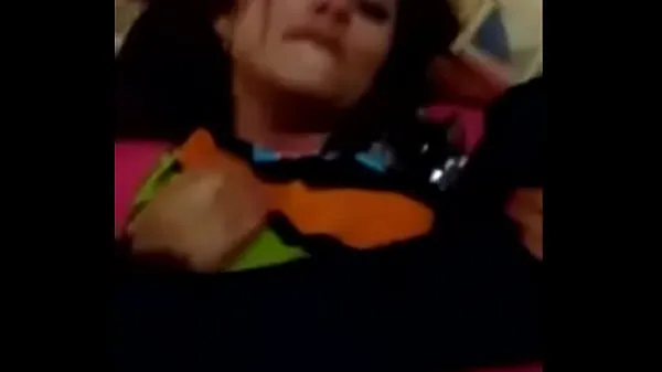 Videa s výkonem Indian girl pussy fucked by boyfriend HD