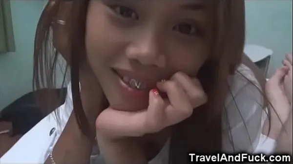 Vídeos poderosos Lucky Tourist with 2 Filipina Teens em HD