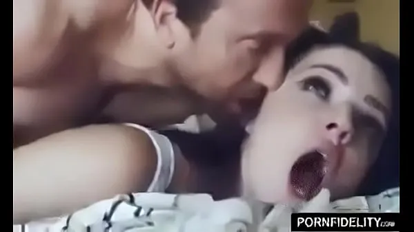 Vídeos poderosos boy fuck girl anal hardcore fuck girl moaning loud em HD