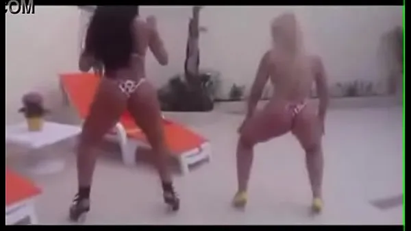 مقاطع فيديو عالية الدقة Hot babes dancing ForróFunk