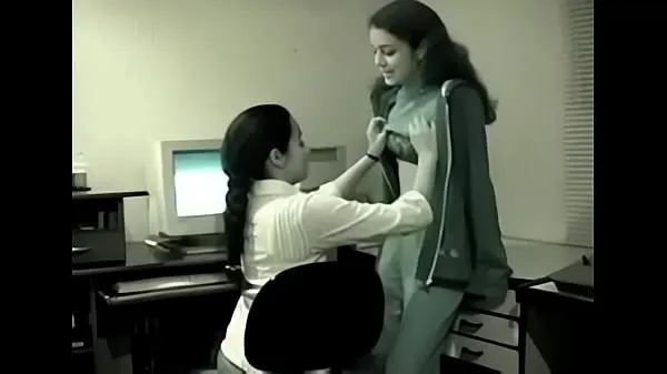 مقاطع فيديو عالية الدقة Two young Indian Lesbians have fun in the office