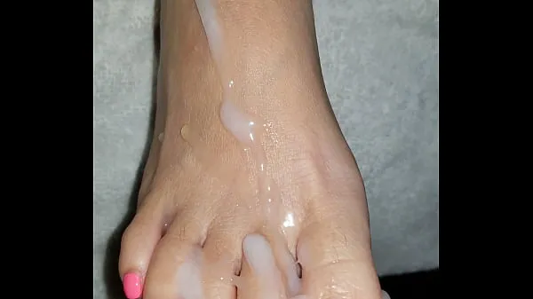 HD-Petite pink toes powervideo's