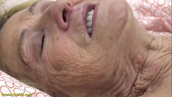 高清sexy 90 years old granny gets rough fucked电源视频