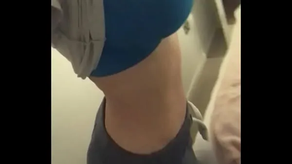 مقاطع فيديو عالية الدقة 46" ass flexing those cheeks Massive Tits