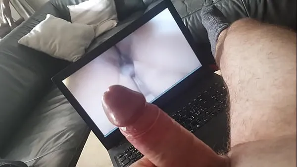 Video HD Getting hot, watching porn videos kekuatan