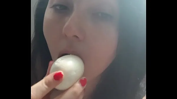 HD Mimi putting a boiled egg in her pussy until she comes पावर वीडियो
