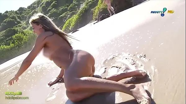 Videa s výkonem Panicat July and Nicole on the nude beach naked HD