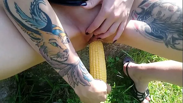HD Lucy Ravenblood fucking pussy with corn in public tehovideot
