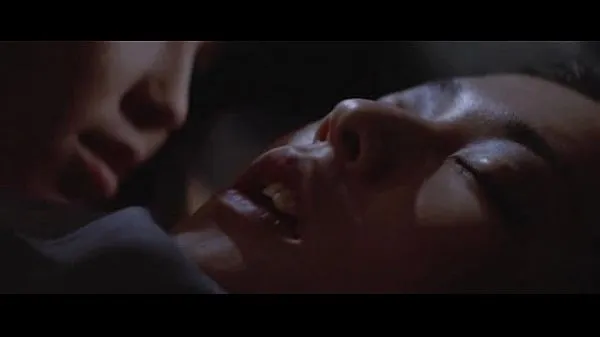 Video HD Scena erotica femminile della masturbazione 32potenziali