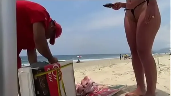HD showing off on the beach power Videos