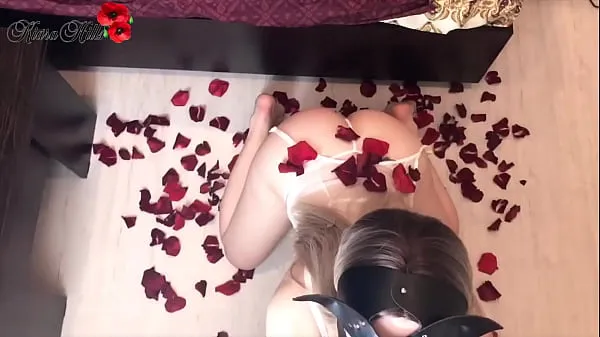 HD Beautiful Babe Sensual Fucks in Rose Petals On Valentine's Day power Videos