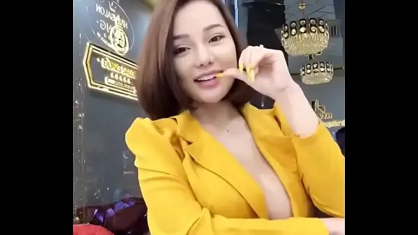 HD Sexy Vietnamese Who is she power videoer