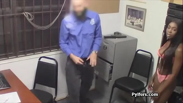 Video HD Ebony thief punished in the back office by the horny security guard kekuatan