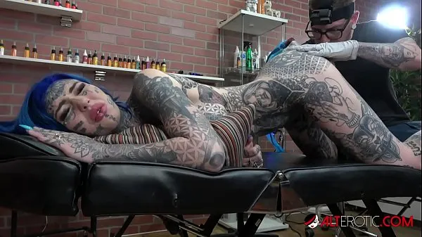 ایچ ڈی Amber Luke gets a asshole tattoo and a good fucking پاور ویڈیوز