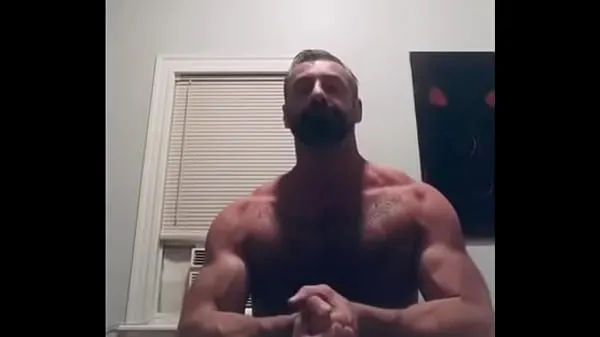 HD Hairy Armenian muscle kraftvideoer