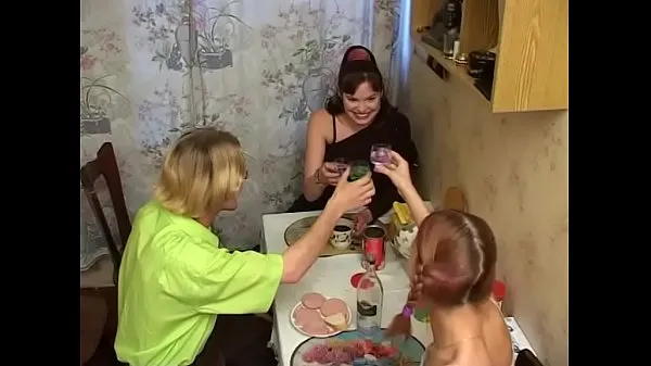 Videa s výkonem Soviet Porn 5 (2006) (VHS rip HD