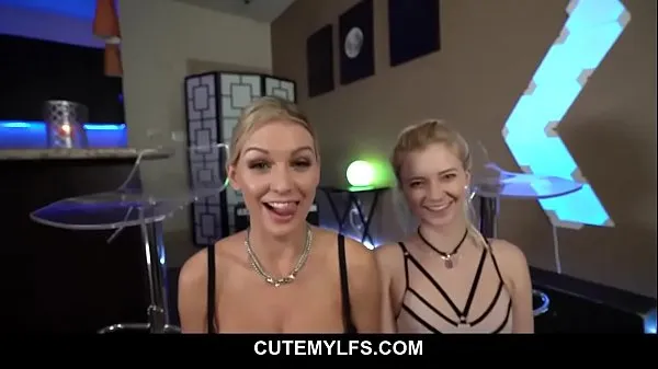 مقاطع فيديو عالية الدقة Two blond babes bust a nut for big cock - Kenzie Taylor,Riley Star