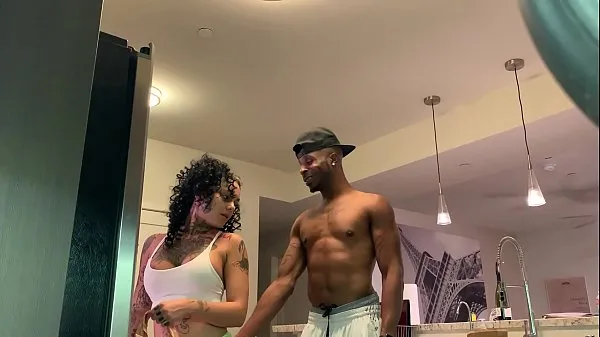 Video HD Sexy Latina Putting the Groceries away then take a Big Black Dick (Part 2 mạnh mẽ