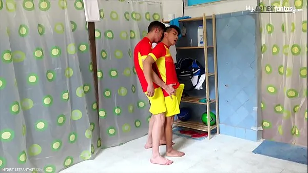 HD Cute sport twinks fuck raw with their football uniforms on พลังวิดีโอ