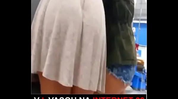 HD Hot kings busted in the street with short skirts and big ass prohibited videos močni videoposnetki