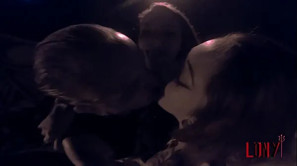 HD Night Time Party Kissing with Adila Venus, Manuela Albertini & Sub Lony by LonY Fetcihes güçlü Videolar