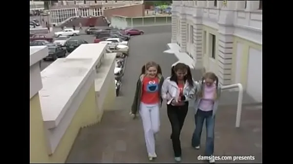 Video HD Foursome with teens kekuatan