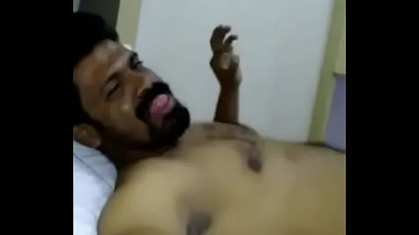 HD Young South Asian Desi Boy sucking cock hard 강력한 동영상